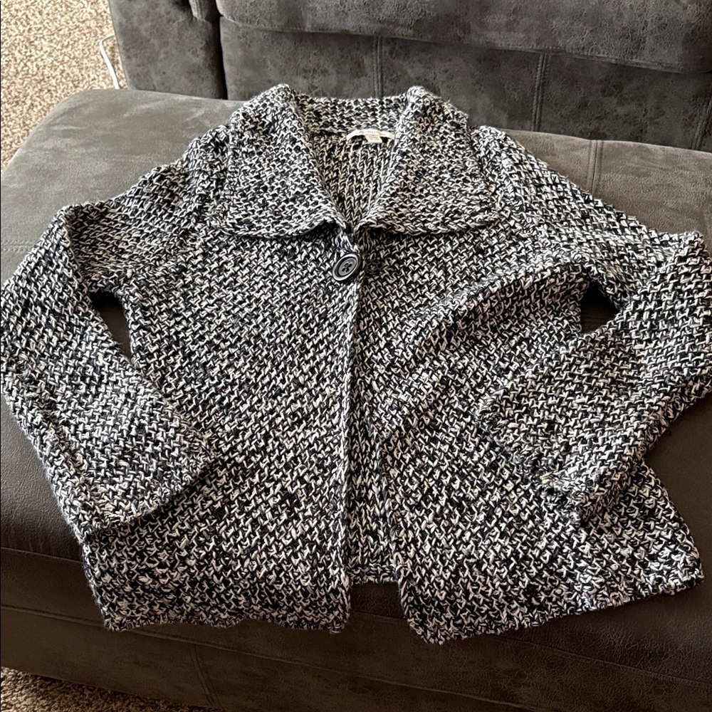 JM Collection Black and White Cardigan Sweater